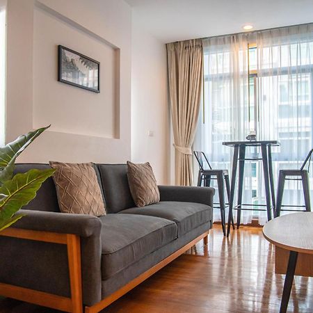 Recently Renovated Pool View Apartment In Modern Complex Patong Ngoại thất bức ảnh